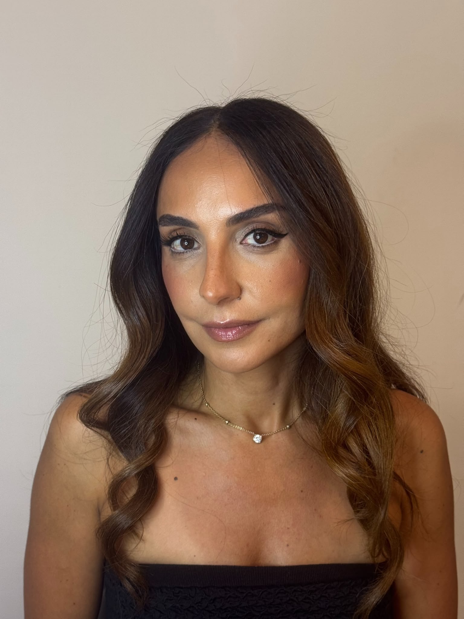 עבודת איפור מאת Sophie Emrani